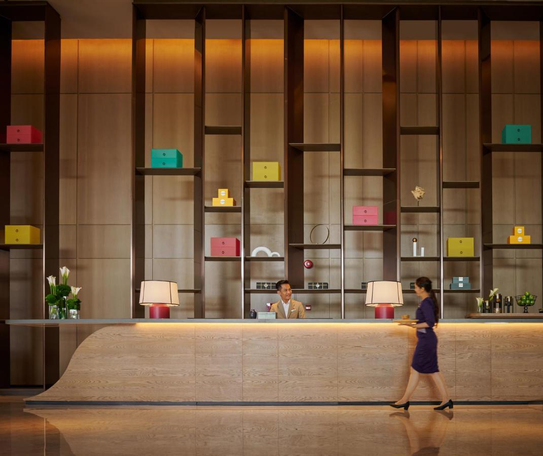 Amari Spice Penang Hotel Bayan Lepas Exterior photo The hotel's lobby